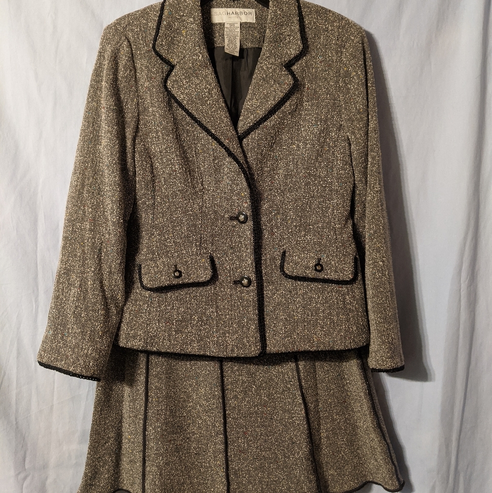 2 piece skirted suit